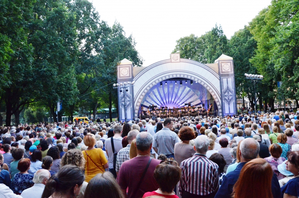 Ar vairākiem koncertiem un gaismu šovu „Ūdens stāsts mēness gaismā” sāksies Rīgas svētki 2018