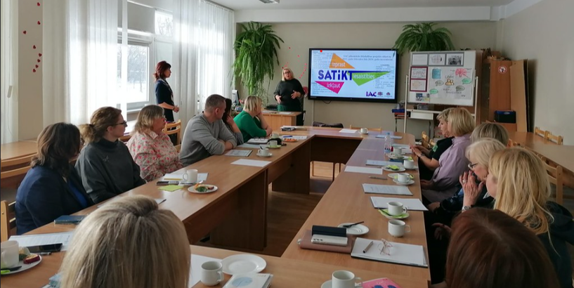 Noslēdzas Rīgas Purvciema vidusskolas dalība Izglītības attīstības centra projektā “Satikt”