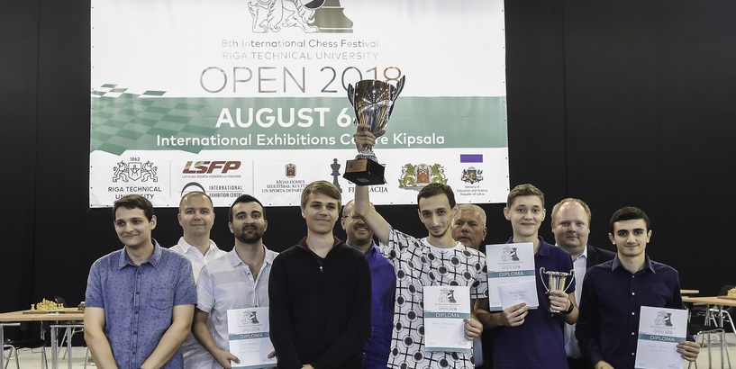 Šaha festivālā «RTU Open 2018» uzvar armēņu lielmeistars Hovhanisjans