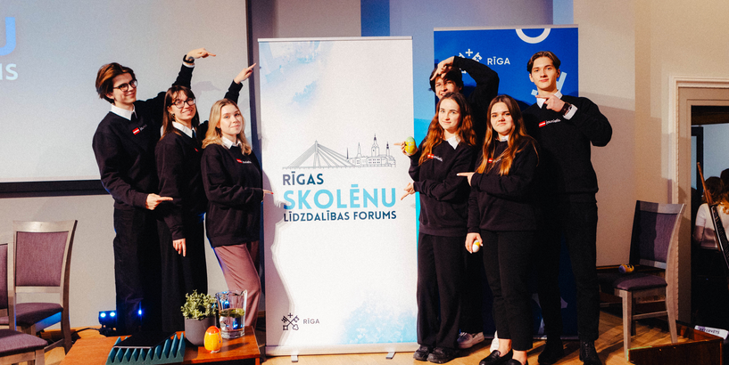 Vairāk nekā 100 skolēni, pedagogi un vecāki vienojas par Rīgas skolēnu līdzdalības memorandu