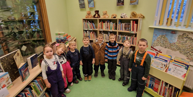 Rīgas 232. pirmsskolas izglītības iestādes audzēkņi apmeklē Ziemeļblāzmas bibliotēku