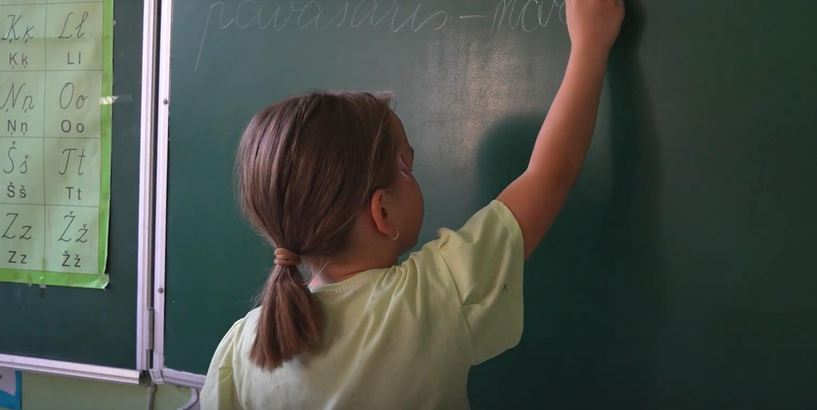 Rīgas mazākumtautību skolas aktīvi gatavojas pārejai uz mācībām latviešu valodā