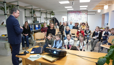 Bolderājas bibliotēkas dārzā taps jauns labiekārtojums bibliotēkas pakalpojumu un kultūras norišu baudīšanai