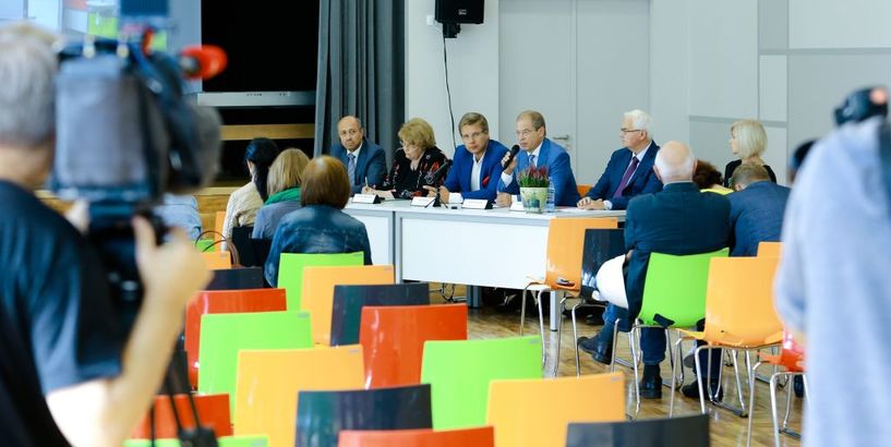 Notiks preses konference par aktualitātēm Rīgas izglītības iestādēs 2018./2019. mācību gadā
