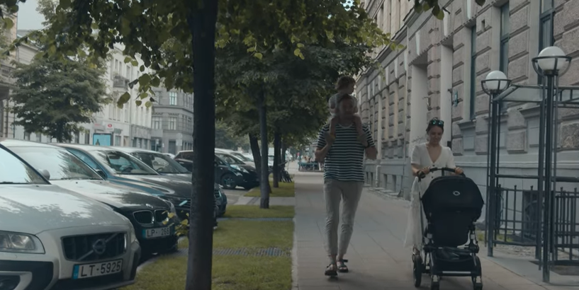 Video: kādu Rīgas centru vēlas redzēt jaunās ģimenes ar bērniem?