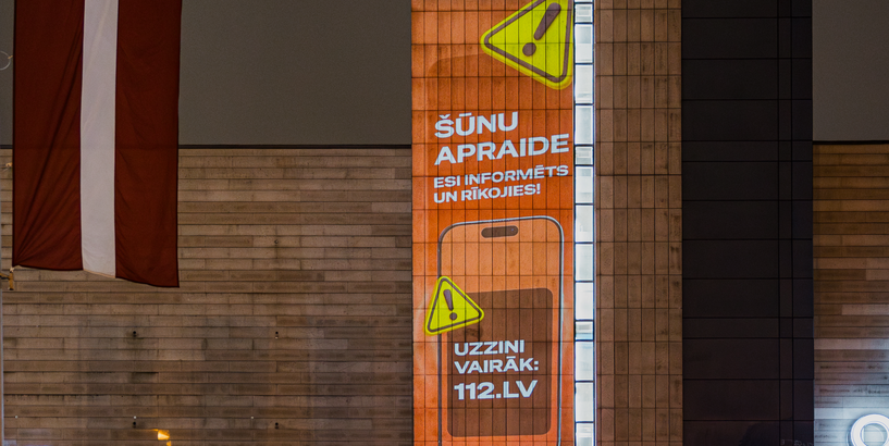  Gaismas festivāla “Staro Rīga” laikā  īpašā akcijā tiek izgaismots arī Stacijas pulksteņa tornis