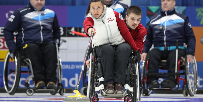 Latvijas ratiņkērlinga izlase pasaules čempionātā cīnīsies par paralimpisko spēļu punktiem