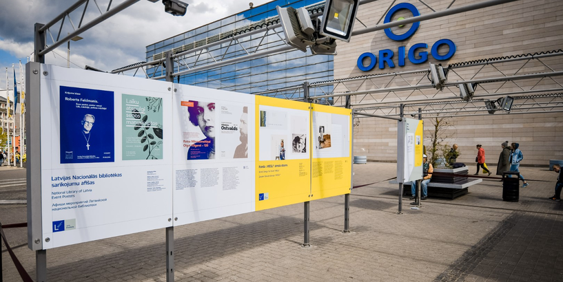 Laukumā pie t/c Origo atklāta “Latvijas Dizaina gada balvas” darbu izstāde 