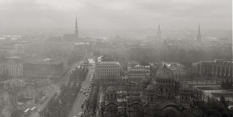 Rīgas domē godinās barikāžu aizstāvjus un atklās barikādēm veltītu fotogrāfiju izstādi