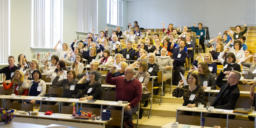 Rīgas skolu pedagogi forumā RTU iepazīst tehnoloģiju izglītības aspektus 