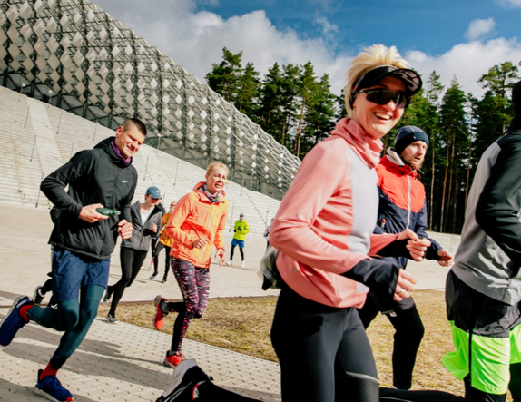 Rimi Rīgas maratons aicina uz pavasara koptreniņiem Mežaparkā 