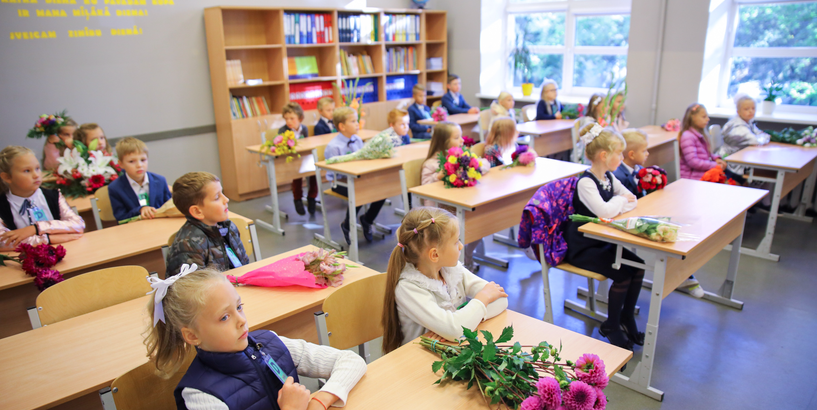 Rīgā plāno pieņemt jaunus noteikumus bērnu reģistrēšanai un uzņemšanai 1. klasē