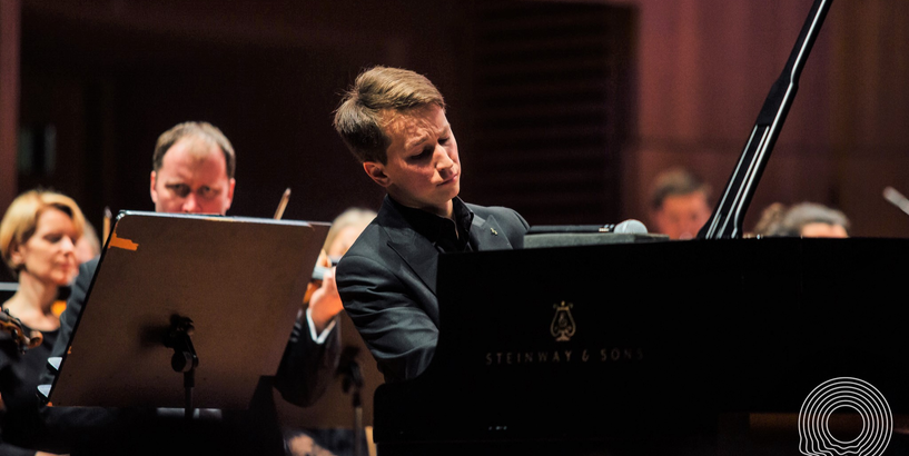 LNSO jauno sezonu atklās maestro Andra Pogas vadībā kopā ar pianistu Daumantu Liepiņu