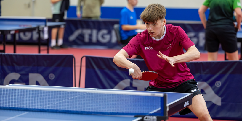 Latvijai medaļas visās vecuma grupās jauniešu galda tenisa sacensībās “Rīgas domes kausa izcīņa 2025”