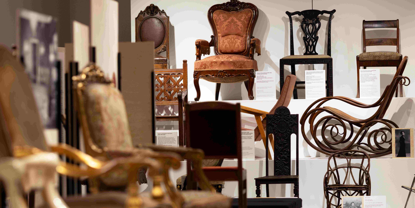 Svētdienas ekskursijas izstādē “Katram savs krēsls” Rīgas vēstures un kuģniecības muzejā