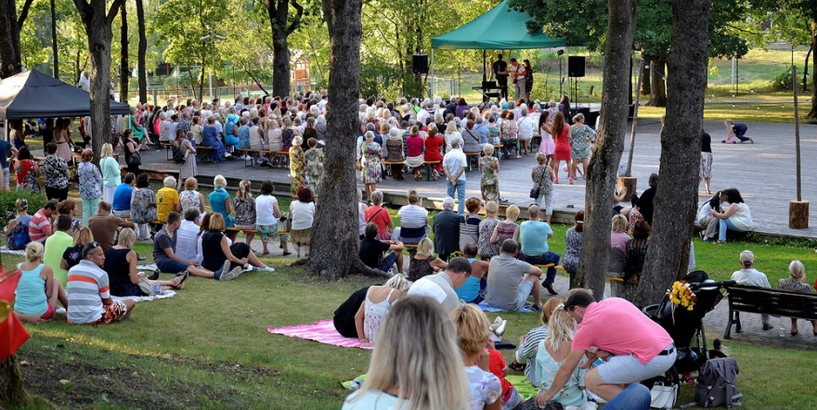 Vasaras brīvdabas koncerti Kultūras pils “Ziemeļblāzma” parkā