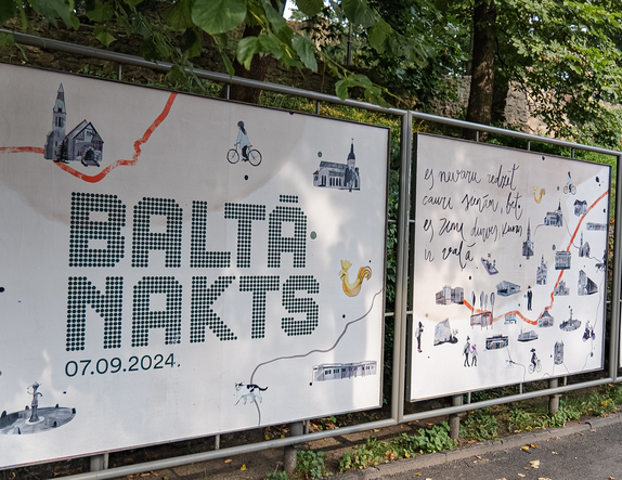 “Baltās nakts” 2024. gada plakāts pilsētvidē