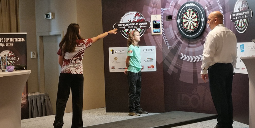 Roga trijniekā “Latvia open” šautriņu mešanā pieaugušajām un jaunietēm, Laumanis jauniešiem