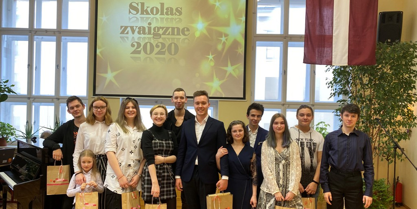 Rīgas Reinholda Šmēlinga vidusskolas skolēnu radošo talantu konkurss “Skolas zvaigzne 2020”