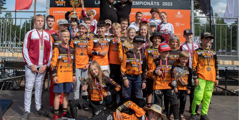 Mežaparka trasē lieliski sarīkotās sacensībās noskaidroti Latvijas BMX čempioni