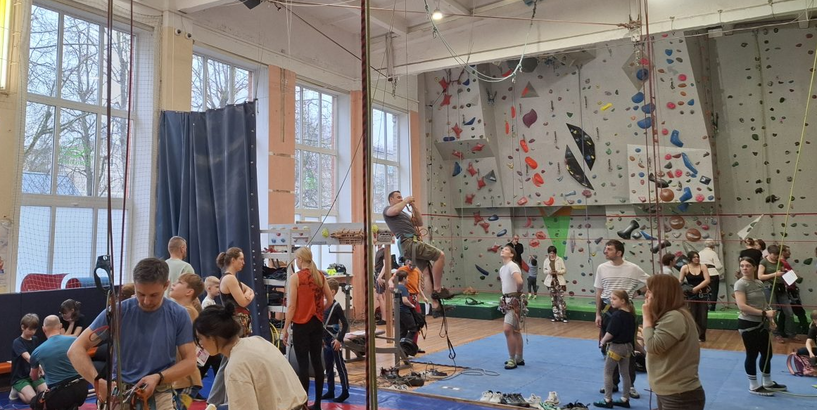 Rīgas BJC “Daugmale” atklātā ģimenes diena “Pret kalnu”