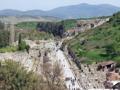 Sen? Efesa.jpg