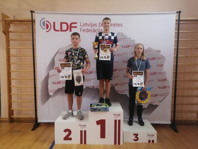 U14_zeni_trijnieks.jpeg