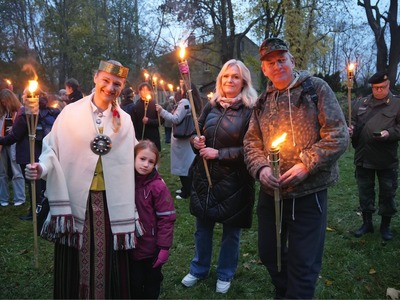 lpu-gjiens-un-atceres-paskums--3110244_54108733416_o.jpg
