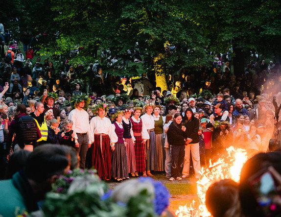 Jāņu svinības Grīziņkalnā, Dzegužkalnā un Mežaparkā