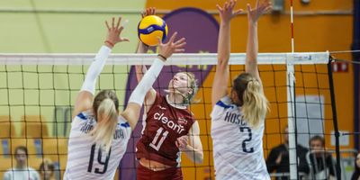 Latvijas volejbolistes EČ kvalifikācijas turnīru noslēdz ar zaudējumu Slovākijai 