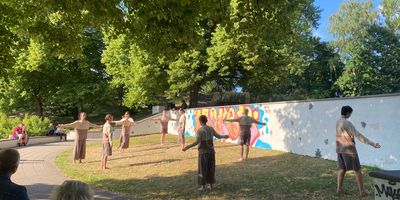 Rīgas vasaras kultūras programmā - laikmetīgās dejas performances “+21”