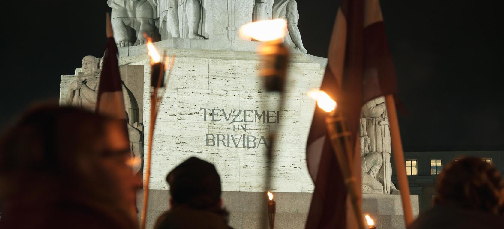 Lāčplēša dienā notika lāpu gājiens “Brīvības cīnītāju gars cauri visiem laikiem”