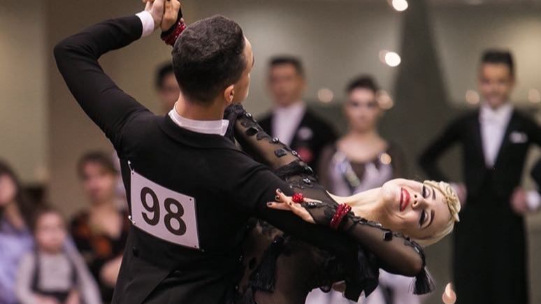 Latvijas pāris pusfinālā pasaules čempionātā 10 dejās