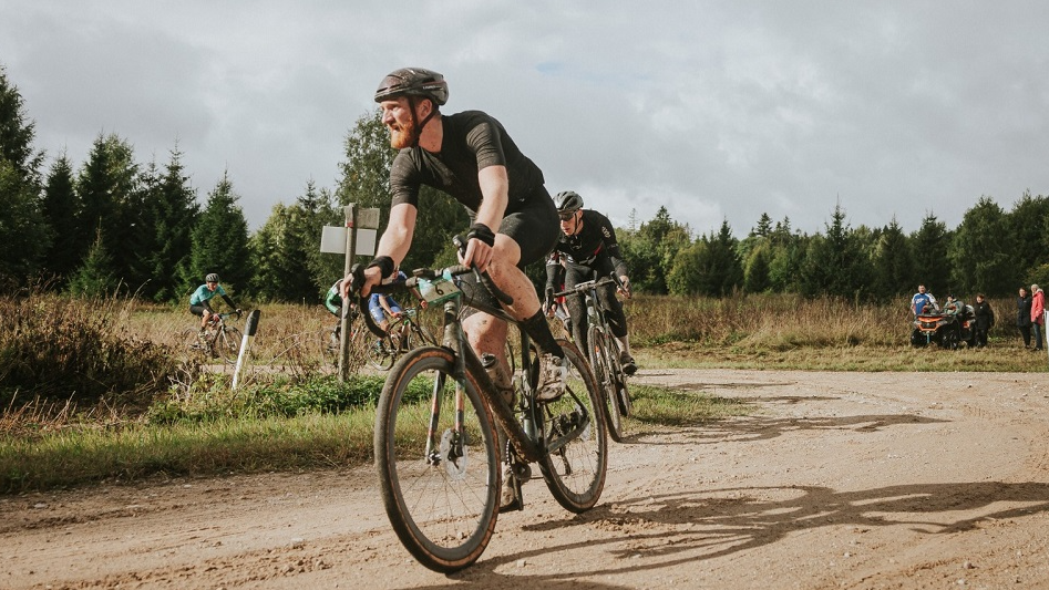 “Evelo team” braucējs Vosekalns atkal labākais no latviešiem prestižajā Tartu MTB maratonā 