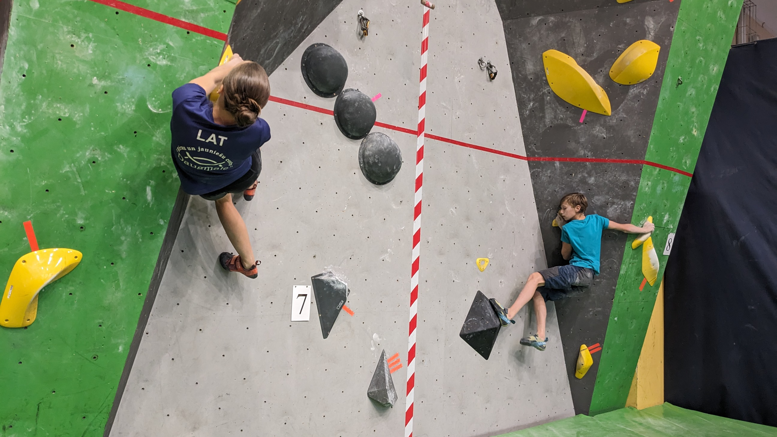 Noslēdzies Latvijas kauss boulderingā bērniem un jauniešiem