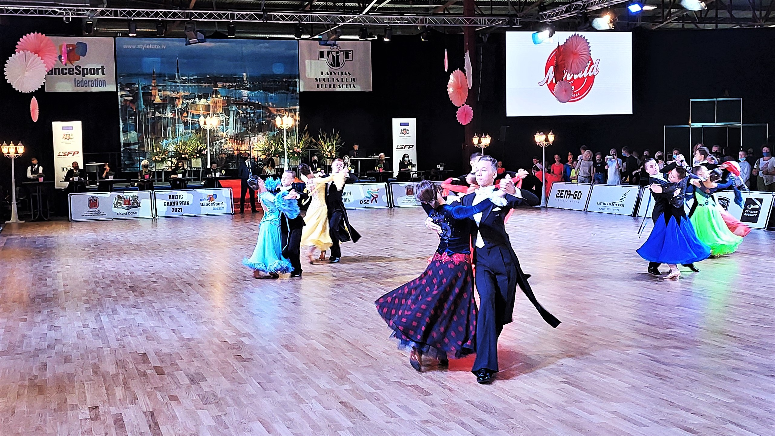 Latvijas pāriem panākumi sporta deju festivālā “Baltic Grand Prix 2021”