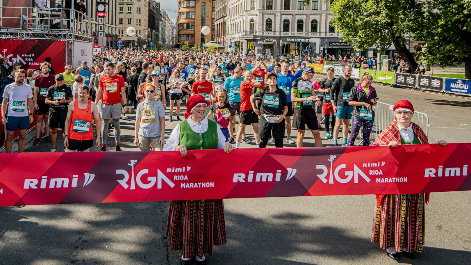Ar Latvijas skrējēju uzvarām veiksmīgi aizvadīts 31. Rimi Rīgas maratons