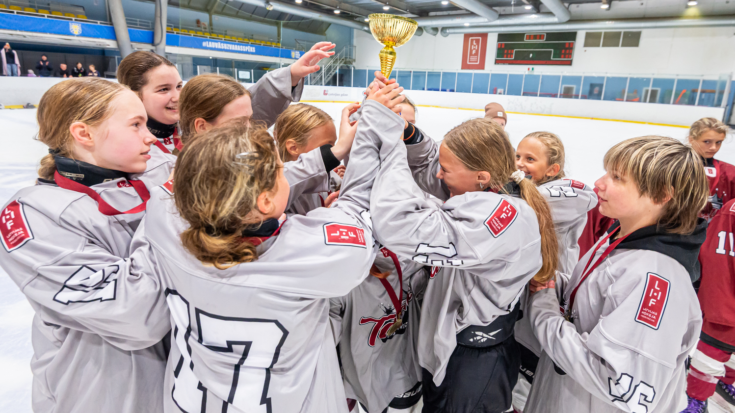 Noskaidrotas labākās Baltijas U14 meiteņu 3x3 hokeja turnīra komandas