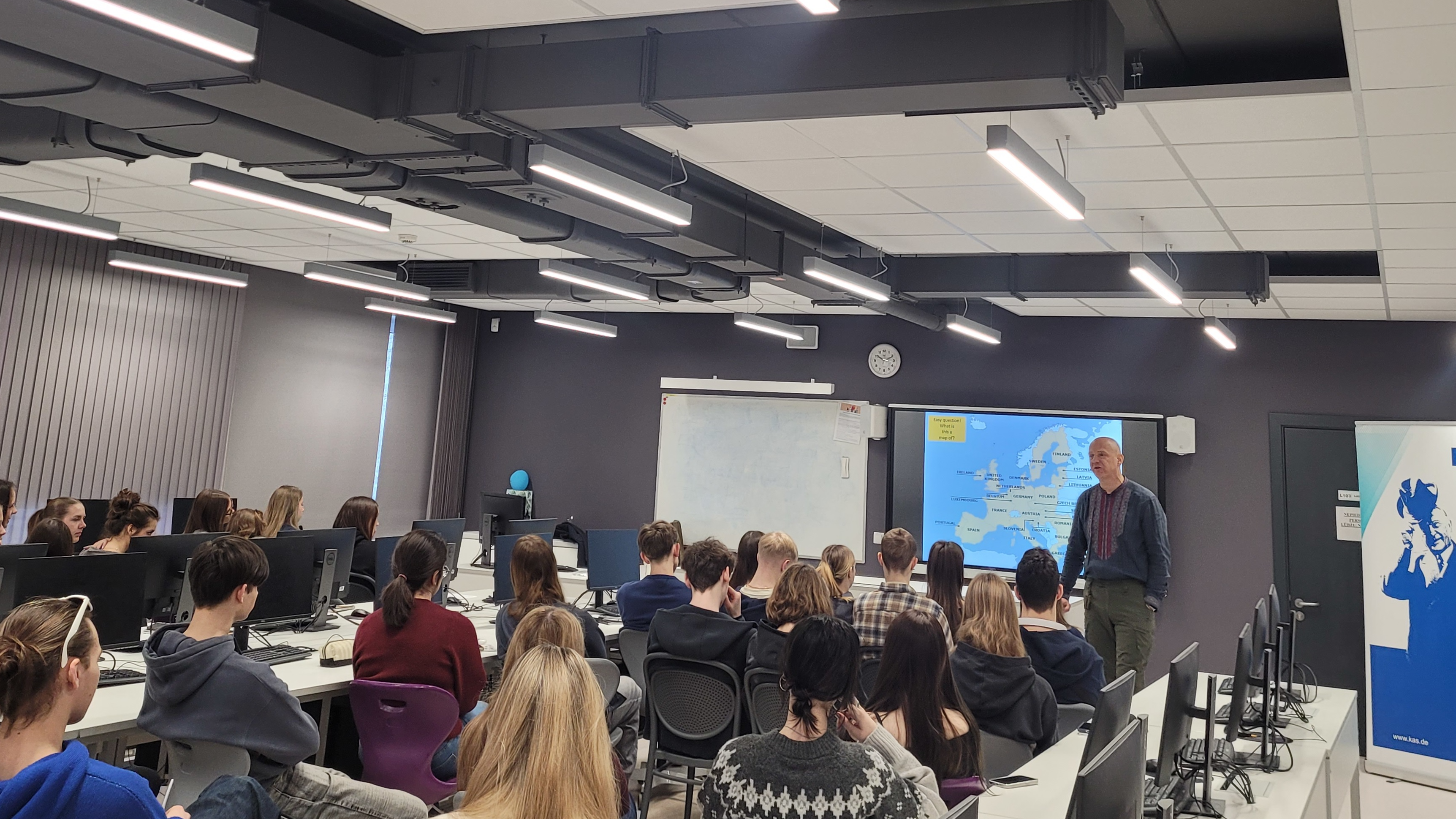 Barikāžu nedēļas pasākumi un tikšanās  ar Nilu Studentu un Juri Bļodnieku