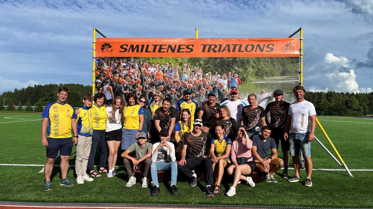 Ar jauniem rekordiem Smiltenē noslēdzies Latvijas čempionāts triatlonā vidējā distancē