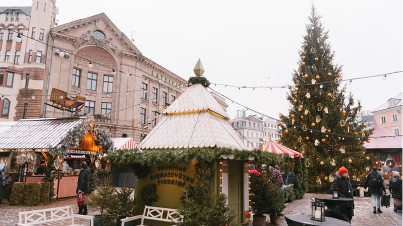 VECRĪGAS ZIEMASSVĒTKU TIRDZIŅA KULTŪRAS PROGRAMMA PIRMAJAI DECEMBRA NEDĒĻAS NOGALEI