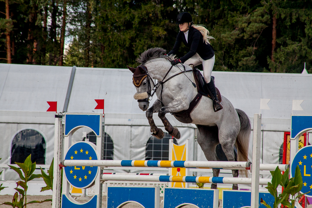 “Jauno Jātnieku skola” noslēdz 2018. gada sacensību sezonu