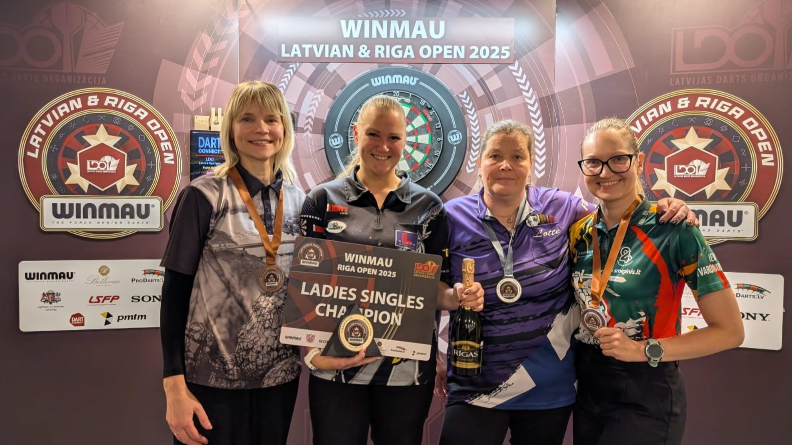 Šautriņu mešanas sacensībās “Riga open” trijniekā iekļuva trīs Latvijas pārstāvji