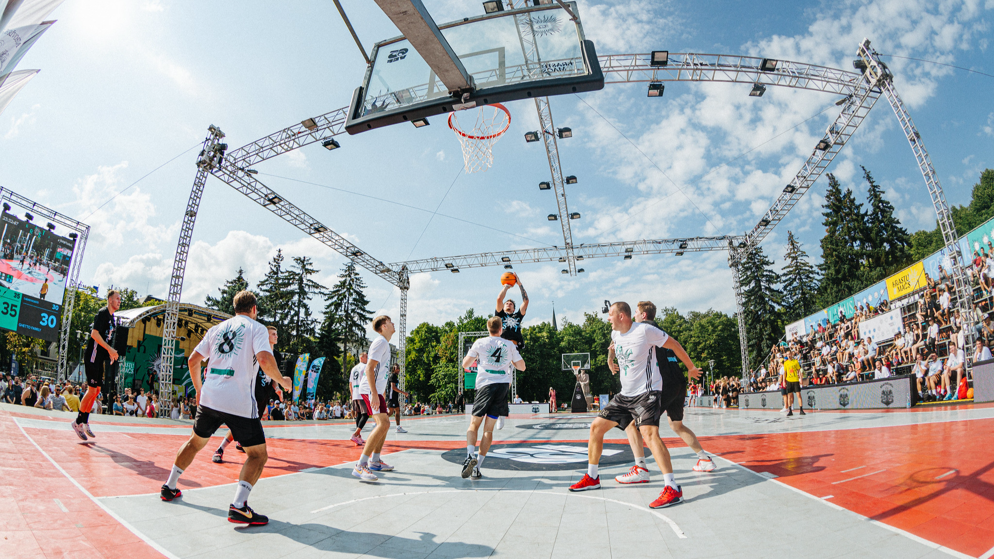 XIV “Krastu mačā” triumfē Daugavas labais krasts