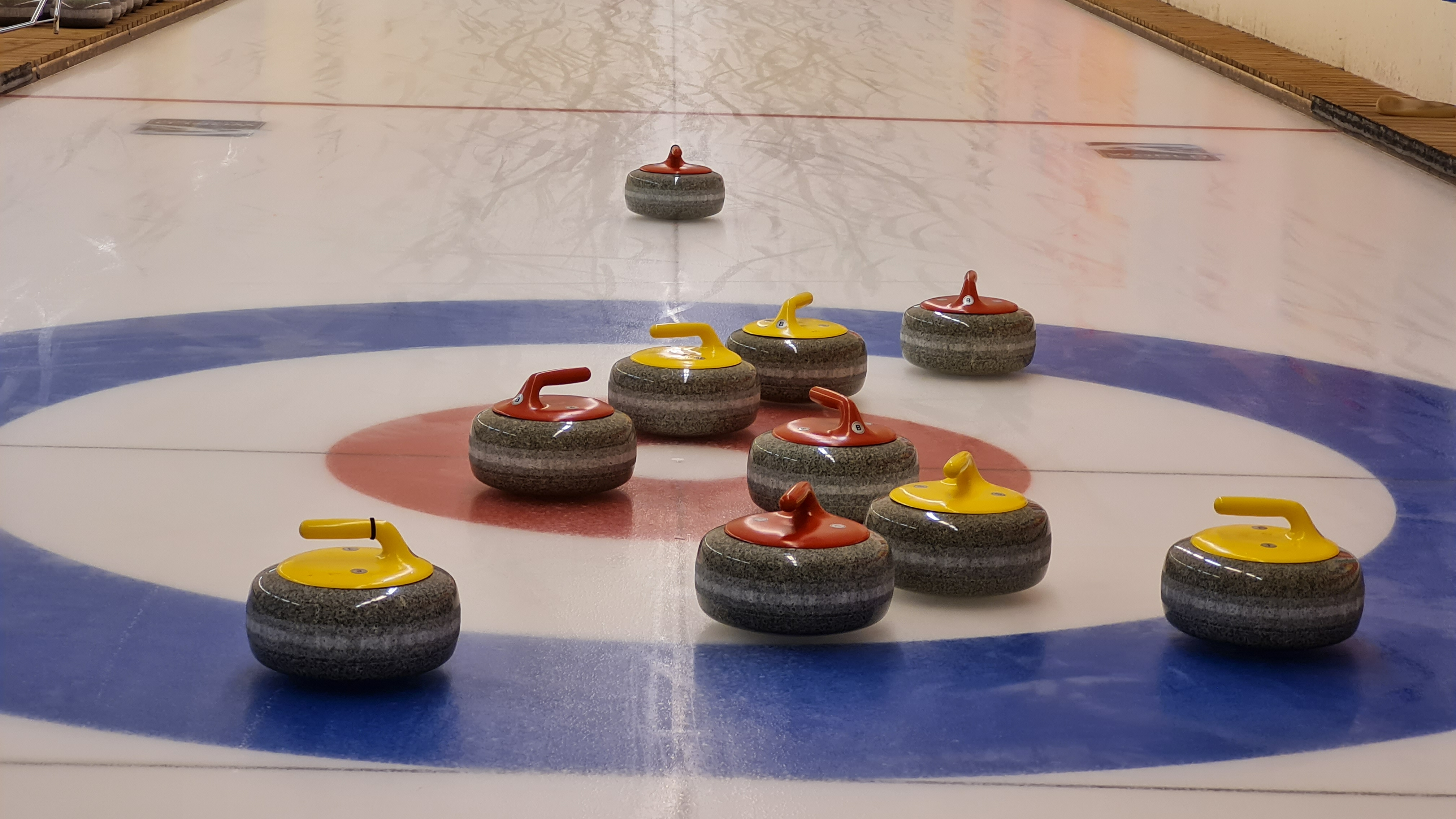 Rīgā notiks starptautiskas sacensības kērlingā "WCT Latvian Mixed Doubles Curling Cup"