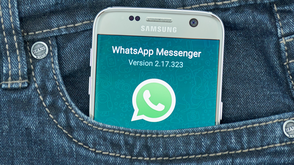 Vecāku WhatsApp grupas: palīgrīks vai negāciju izlādes vieta?