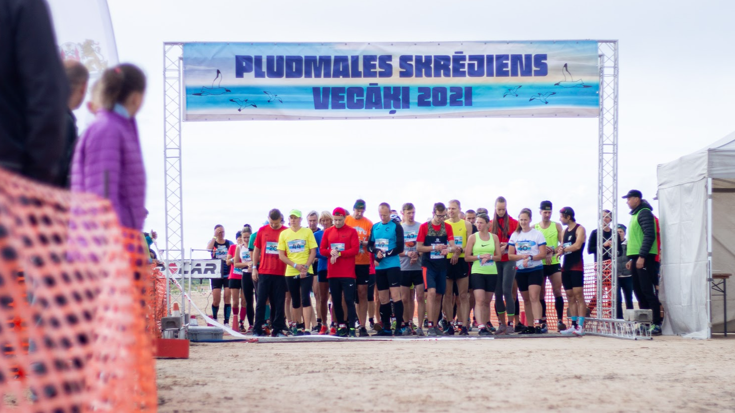 Pludmales skrējiens "Vecāķi 2021" – tradicionālā skrējiena uzvarētāji noskaidroti jau 34. reizi!