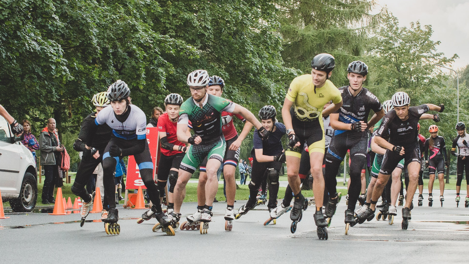 Ar spraigām cīņām noslēgusies “Skibox balva” skrituļslidošanā