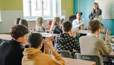 Jaunais pedagogu darba samaksas modelis “Programma skolā”: taisnīgāks atalgojums Rīgas skolotājiem un labāka izglītības kvalitāte skolēniem