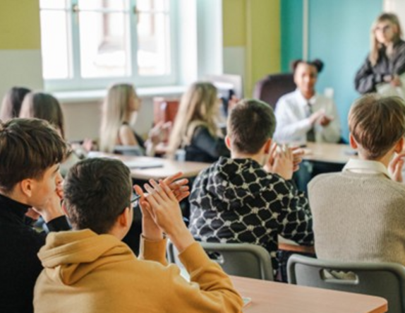 Jaunais pedagogu darba samaksas modelis “Programma skolā”: taisnīgāks atalgojums Rīgas skolotājiem un labāka izglītības kvalitāte skolēniem